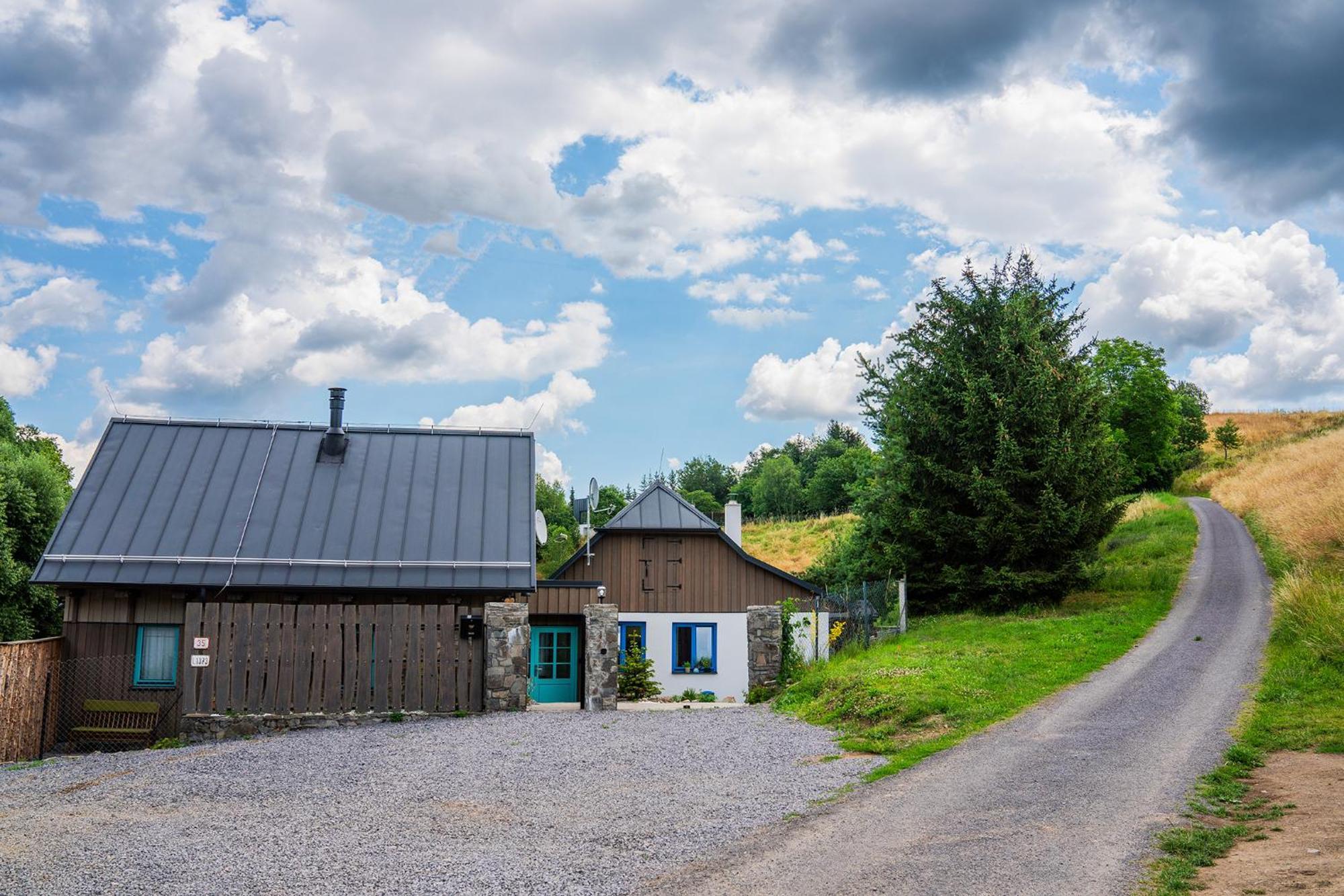 Chalupka Opal A Chalupa Achat Na Luke Lukahuta Chaletstiavnica Banska Stiavnica Na Samote - Samoobsluzny Pristup Cez Pin-Kod Nonstop Exterior foto