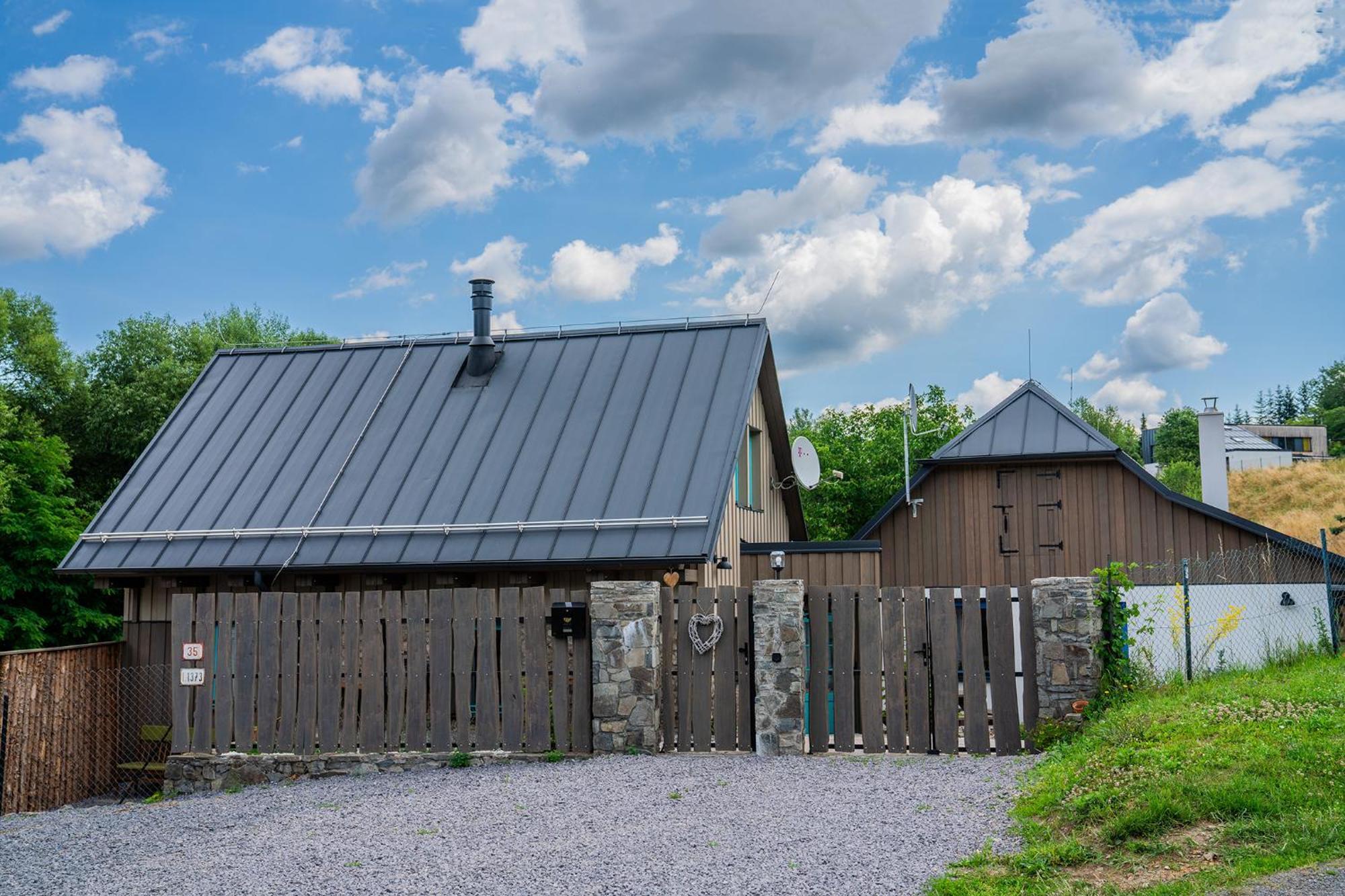 Chalupka Opal A Chalupa Achat Na Luke Lukahuta Chaletstiavnica Banska Stiavnica Na Samote - Samoobsluzny Pristup Cez Pin-Kod Nonstop Exterior foto